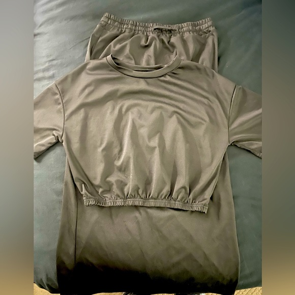 Two piece crop top with skirt - Picture 1 of 3